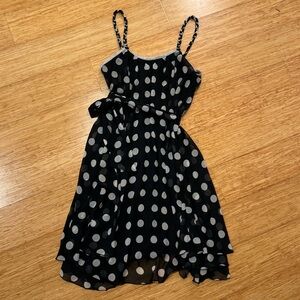 Kaelyn Max polka dot sleeveless flowy dress
